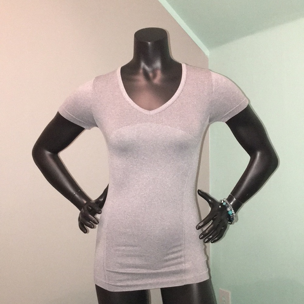Ryka Gray Seamless Yoga/Fitness Athletic Short Sleeve Top XS NWOT
